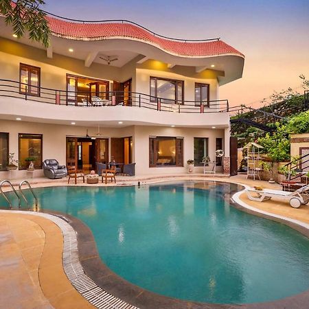 Stayvista'S Prakriti Farms With Outdoor Pool, Complimentary Breakfast And Hi-Tea Удайпур Экстерьер фото