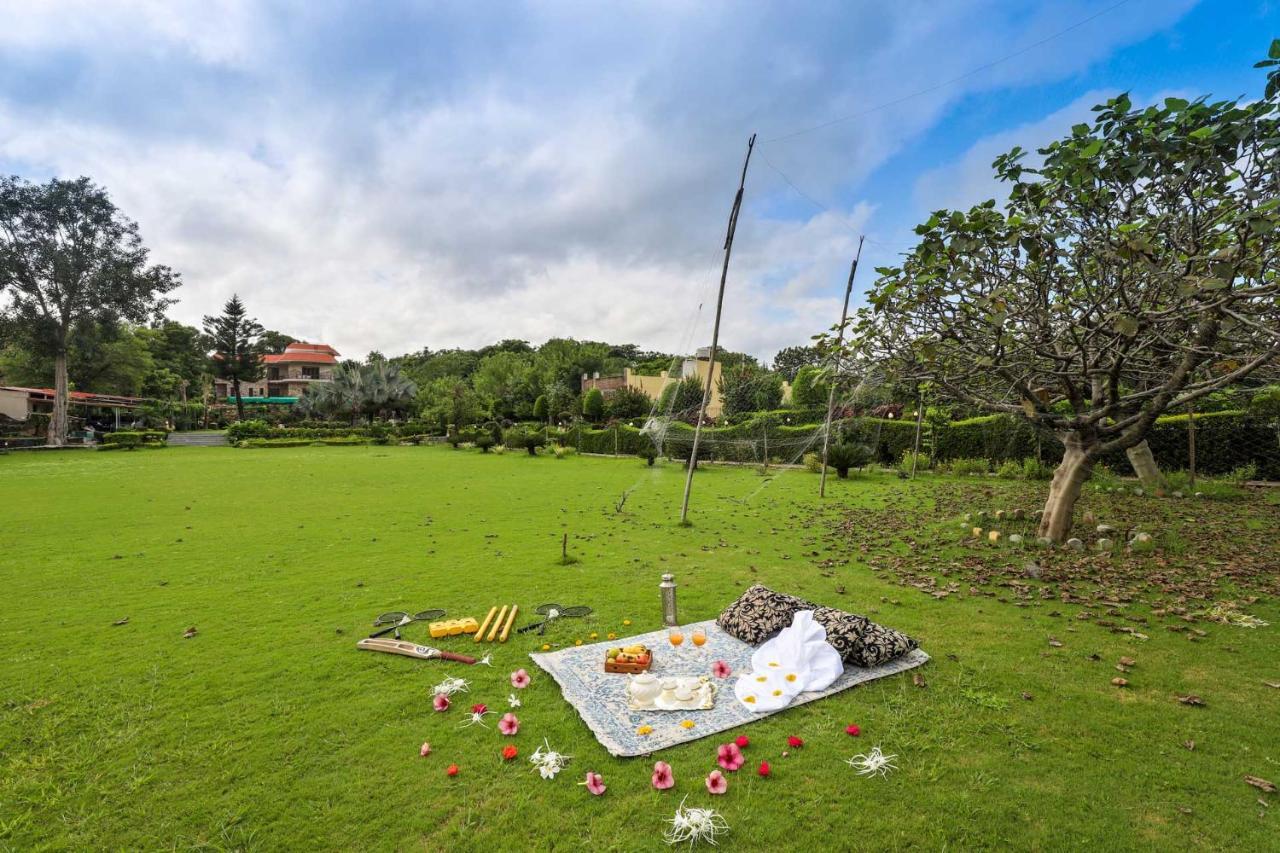 Stayvista'S Prakriti Farms With Outdoor Pool, Complimentary Breakfast And Hi-Tea Удайпур Экстерьер фото