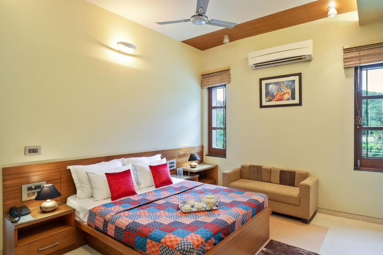 Stayvista'S Prakriti Farms With Outdoor Pool, Complimentary Breakfast And Hi-Tea Удайпур Экстерьер фото